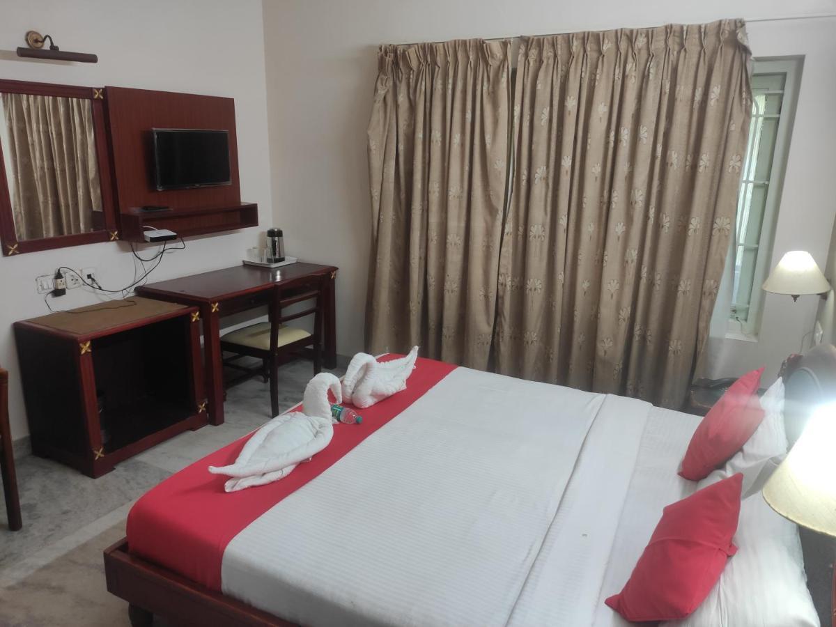Karthika Residency Apartment Kochi ภายนอก รูปภาพ